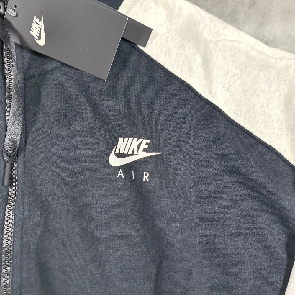 Nike sportswear air